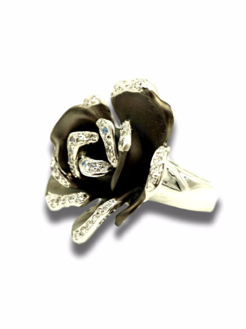 Rosa Negra Silver Statment Ring